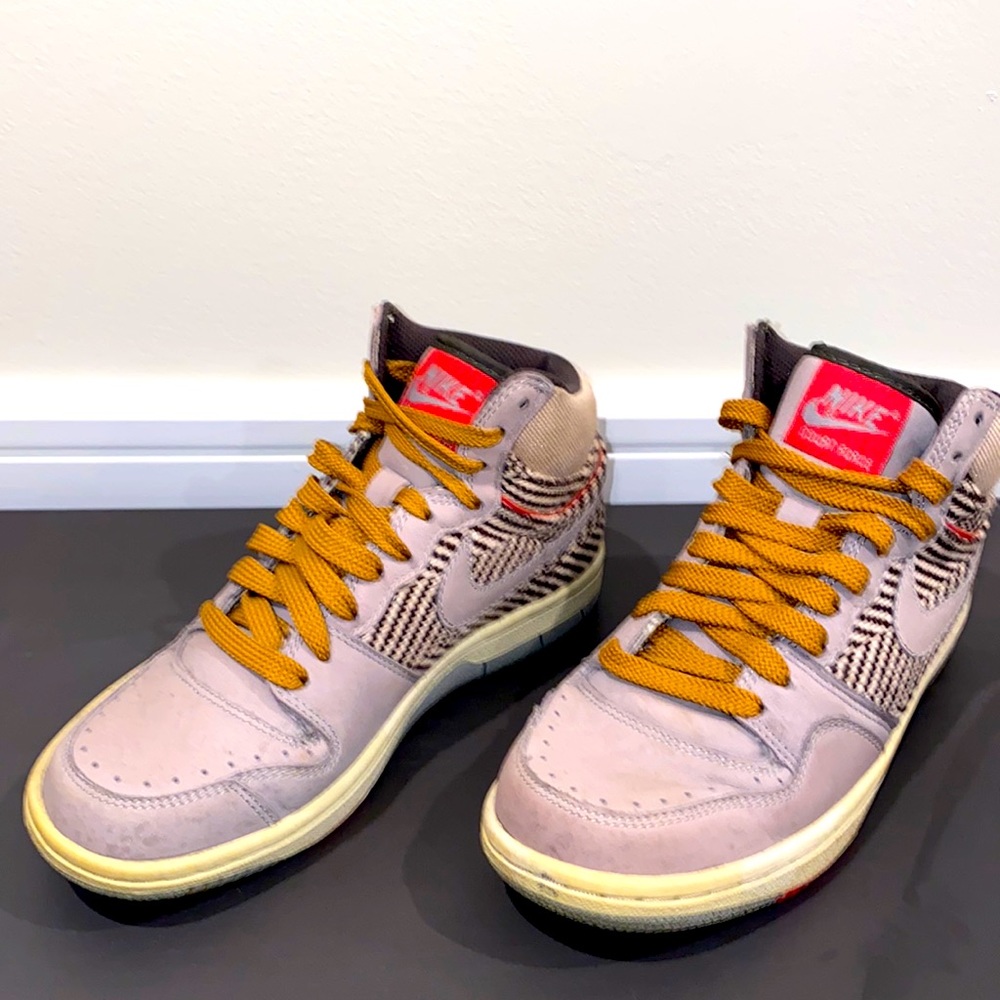 Nike Court Force High Top Sneakers